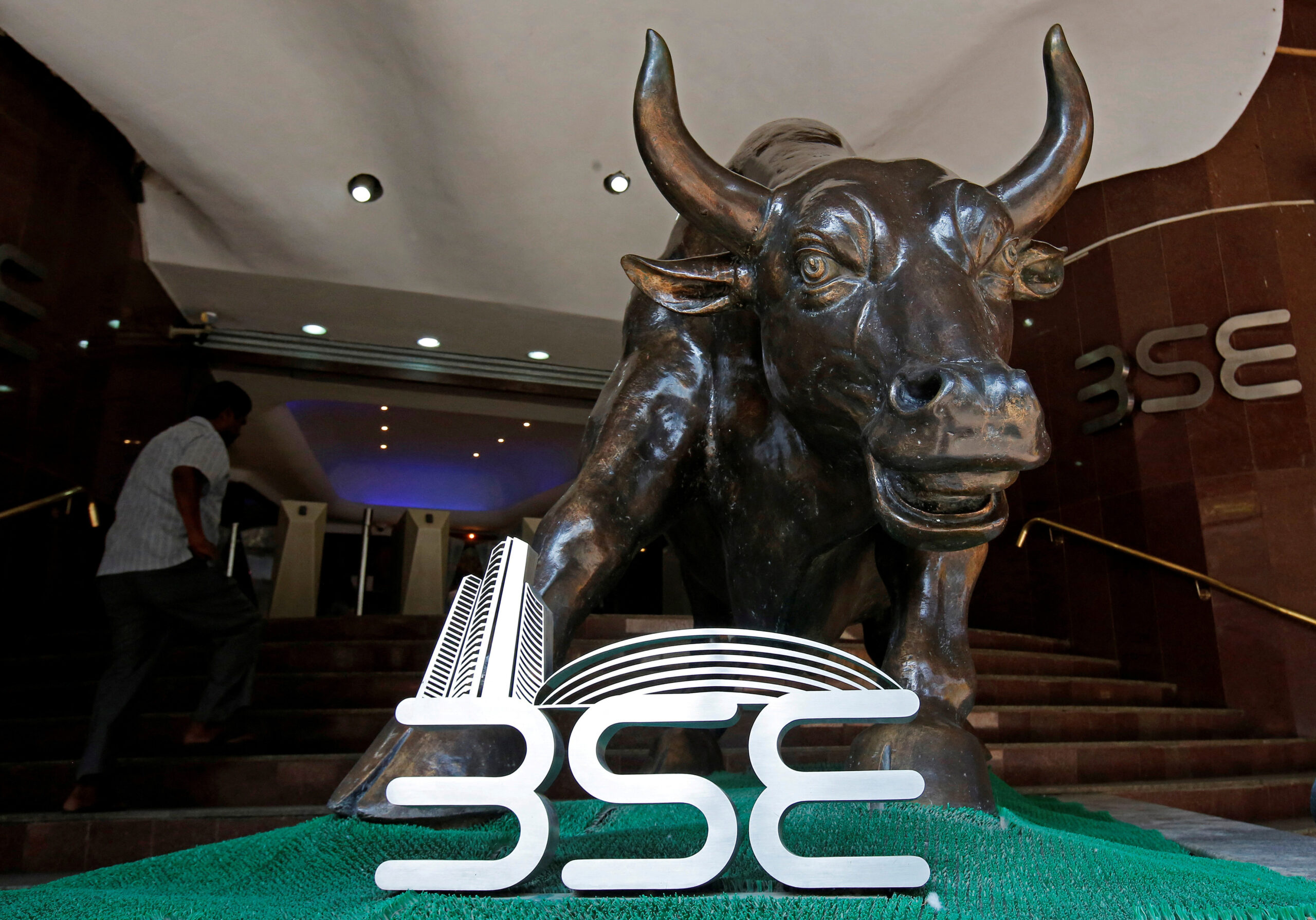 India’s National Stock Exchange’s derivatives volume jumps in Q1 – Reuters India