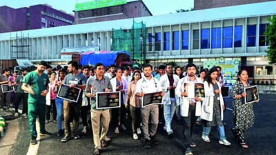 Kolkata doctor rape-murder case: Delhi resident doctors to halt elective services indefinitely – The Times of India