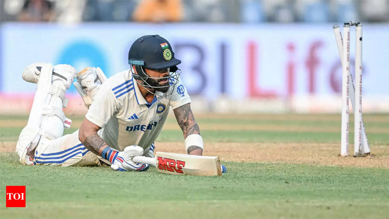 15 minutes, 8 balls, 3 wickets! Crazy scenes at Wankhede as India lose plot late on Day 1 – The Times of India