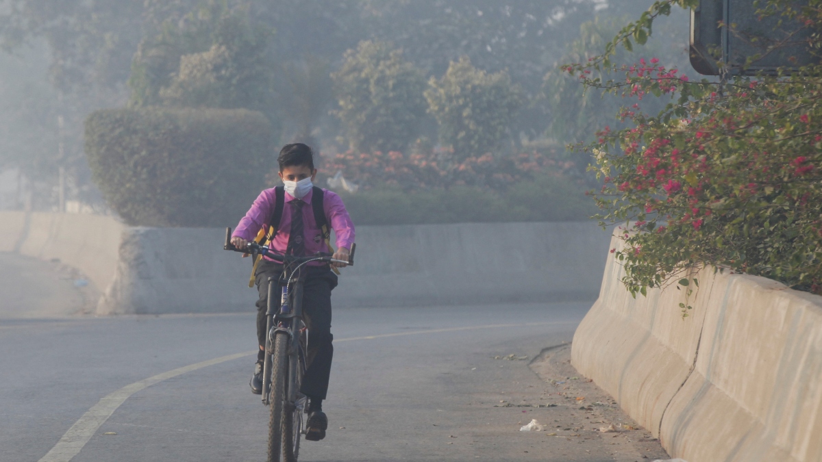 Lahore becomes ‘World’s most polluted city’ after AQI hits 1900, Pak says talks with India required – The Financial Express